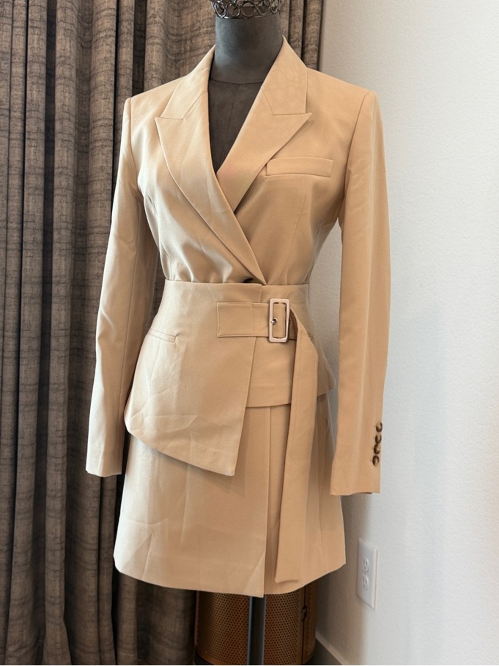 Mo&Co Beige Belted Blazer Dress - Women's Suit Jacket